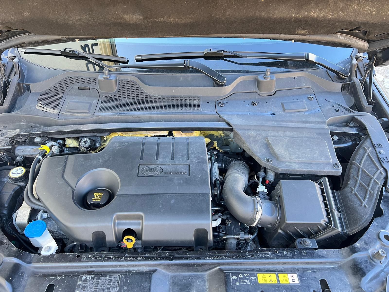 Fahrzeugabbildung Land Rover Discovery 2.0 Td4 Sport HSE +AHK+360°+L+N+X+PANO