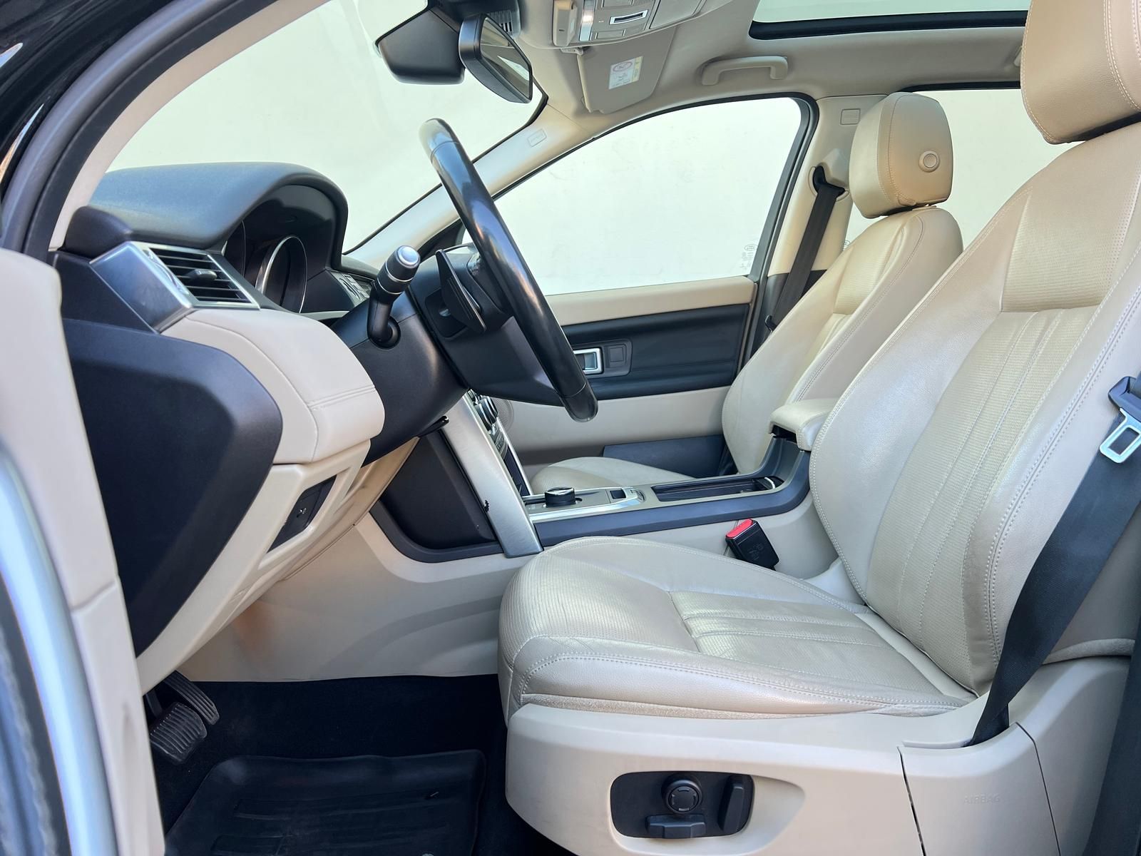 Fahrzeugabbildung Land Rover Discovery 2.0 Td4 Sport HSE +AHK+360°+L+N+X+PANO