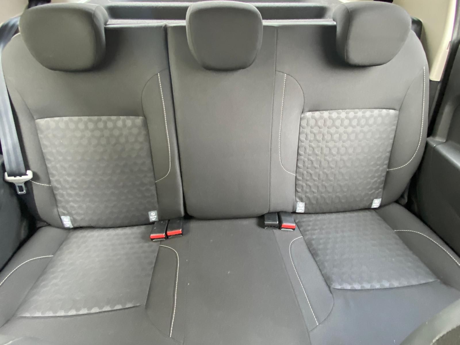 Fahrzeugabbildung Dacia Sandero 0.9 TCE Laureate +BLUETOOTH+KLIMA+NAVI+