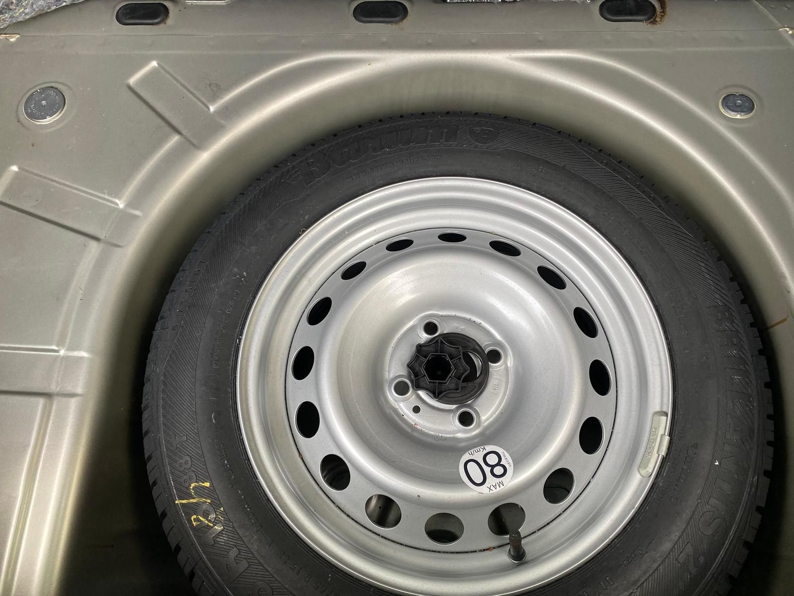 Fahrzeugabbildung Dacia Sandero 0.9 TCE Laureate +BLUETOOTH+KLIMA+NAVI+