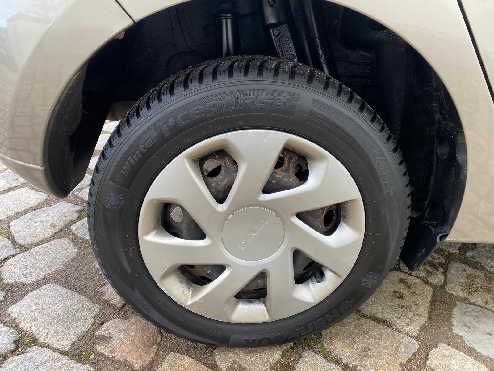 Fahrzeugabbildung Dacia Sandero 0.9 TCE Laureate +BLUETOOTH+KLIMA+NAVI+