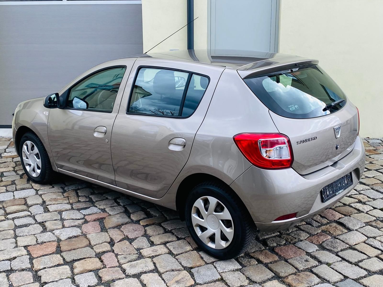 Fahrzeugabbildung Dacia Sandero 0.9 TCE Laureate +BLUETOOTH+KLIMA+NAVI+