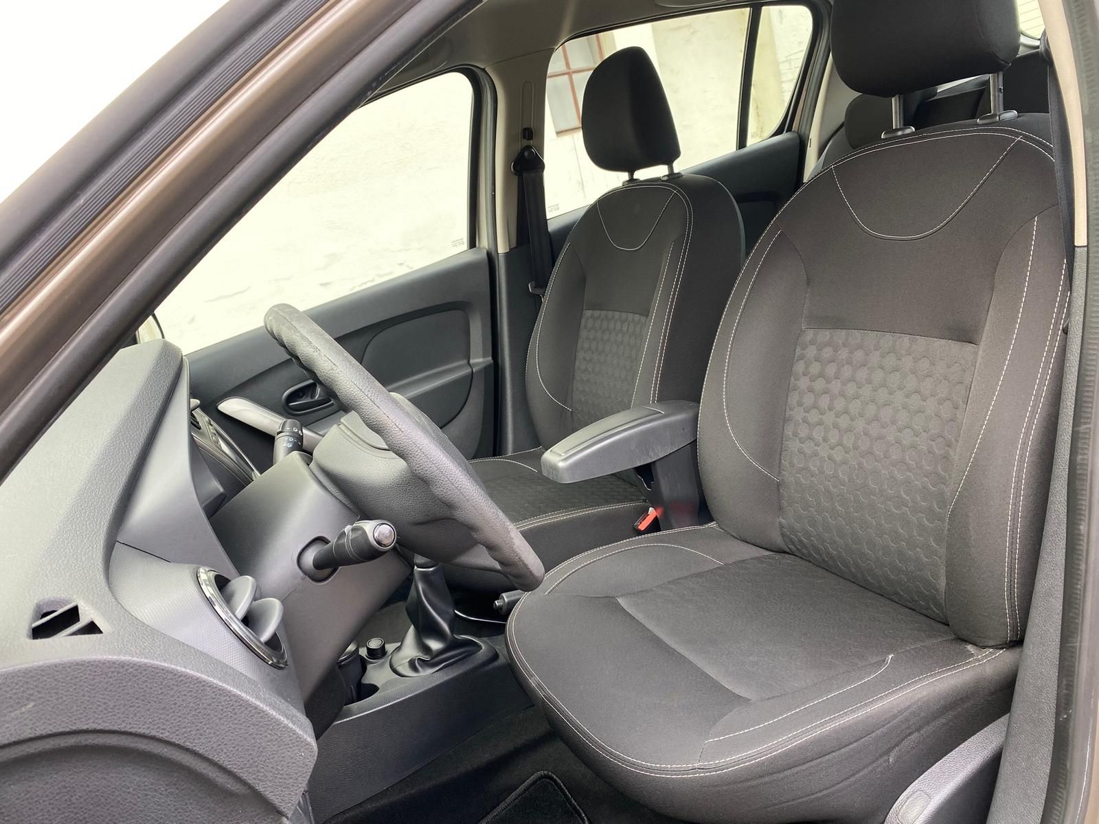 Fahrzeugabbildung Dacia Sandero 0.9 TCE Laureate +BLUETOOTH+KLIMA+NAVI+