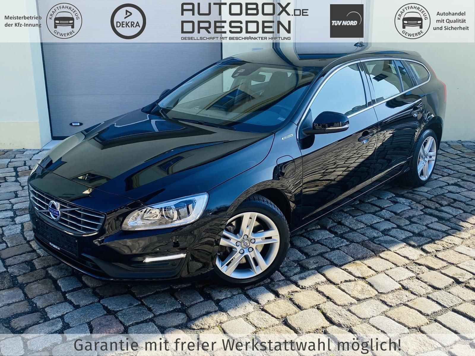 Fahrzeugabbildung Volvo V60 2.4 T6 PHEV AWD Momentum +AHK+BI-XENON+NAVI+