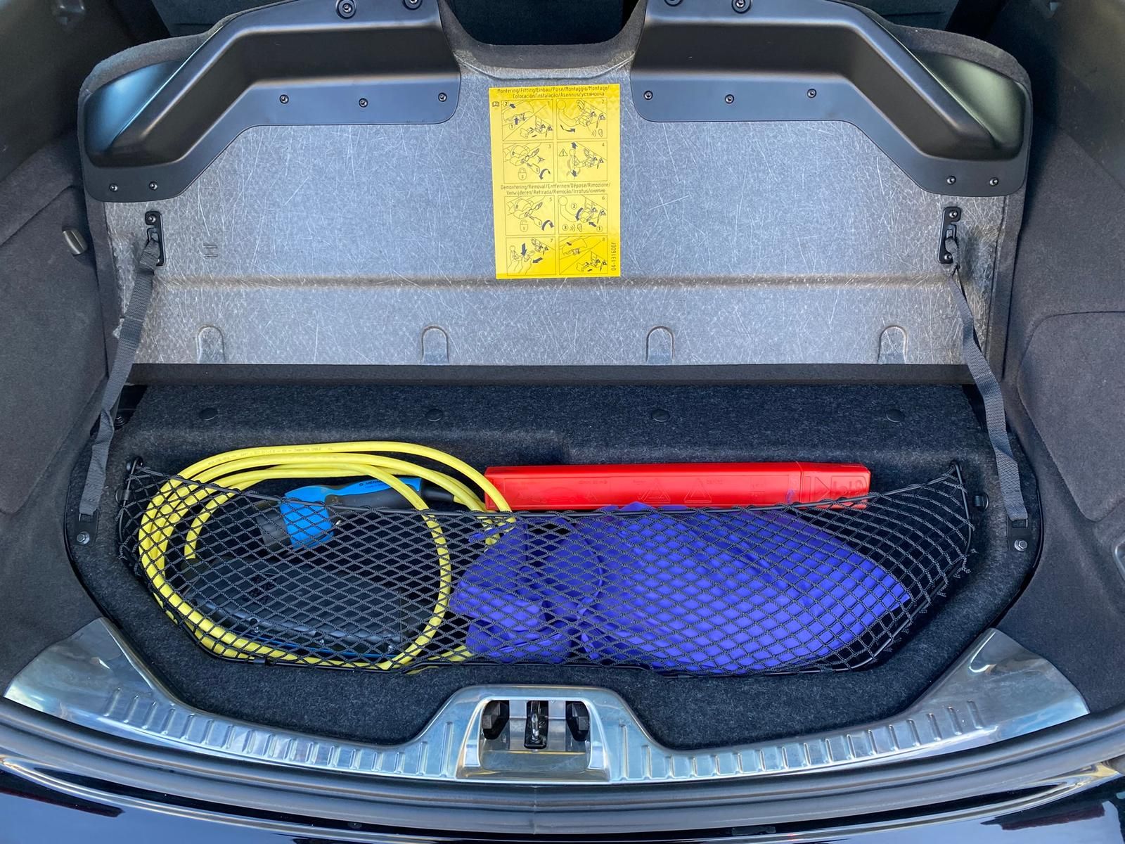 Fahrzeugabbildung Volvo V60 2.4 T6 PHEV AWD Momentum +AHK+BI-XENON+NAVI+