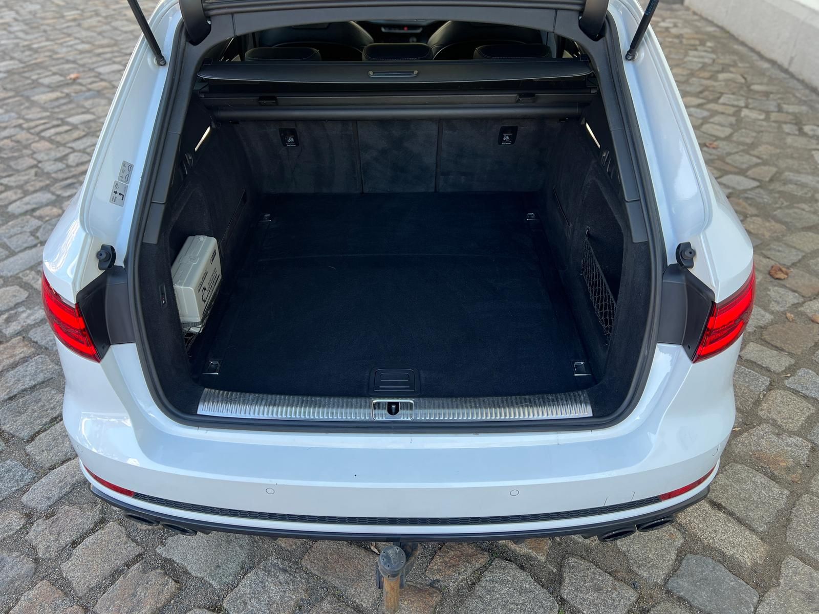 Fahrzeugabbildung Audi S4 3.0 V6 TFSI Quattro +ACC+AHK+HUD+MATRIX+STHZ+