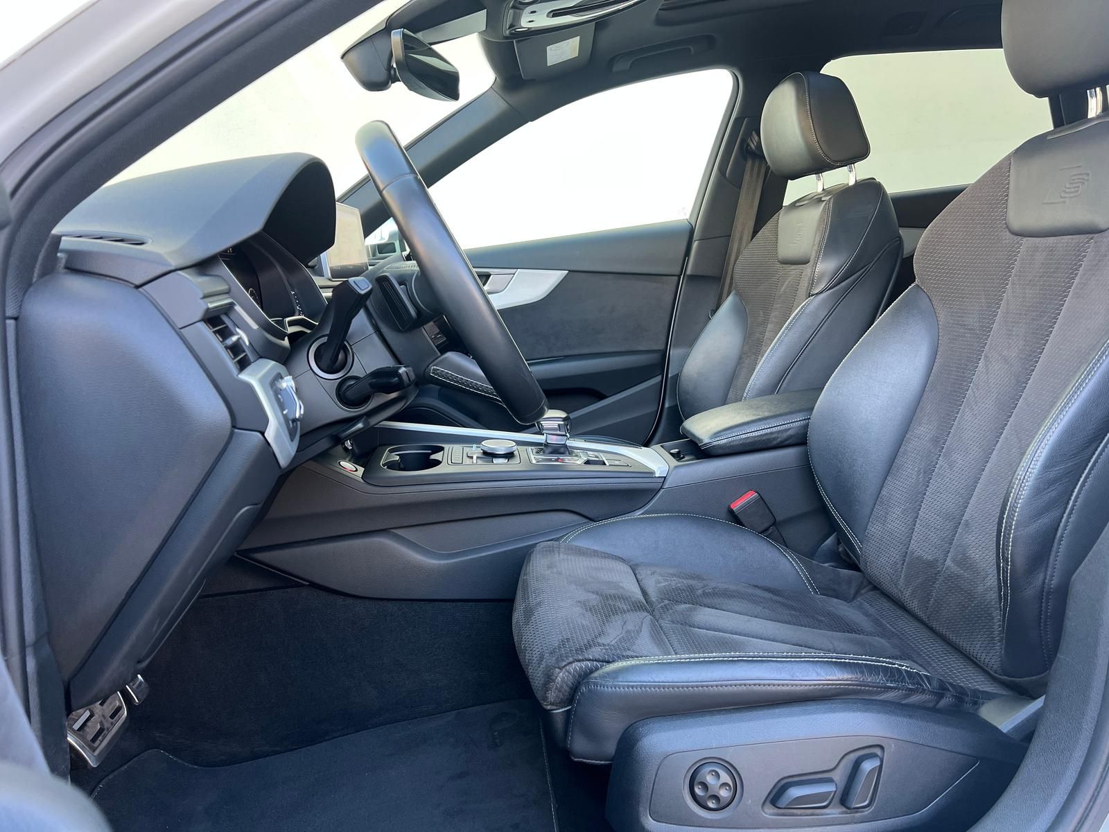 Fahrzeugabbildung Audi S4 3.0 V6 TFSI Quattro +ACC+AHK+HUD+MATRIX+STHZ+