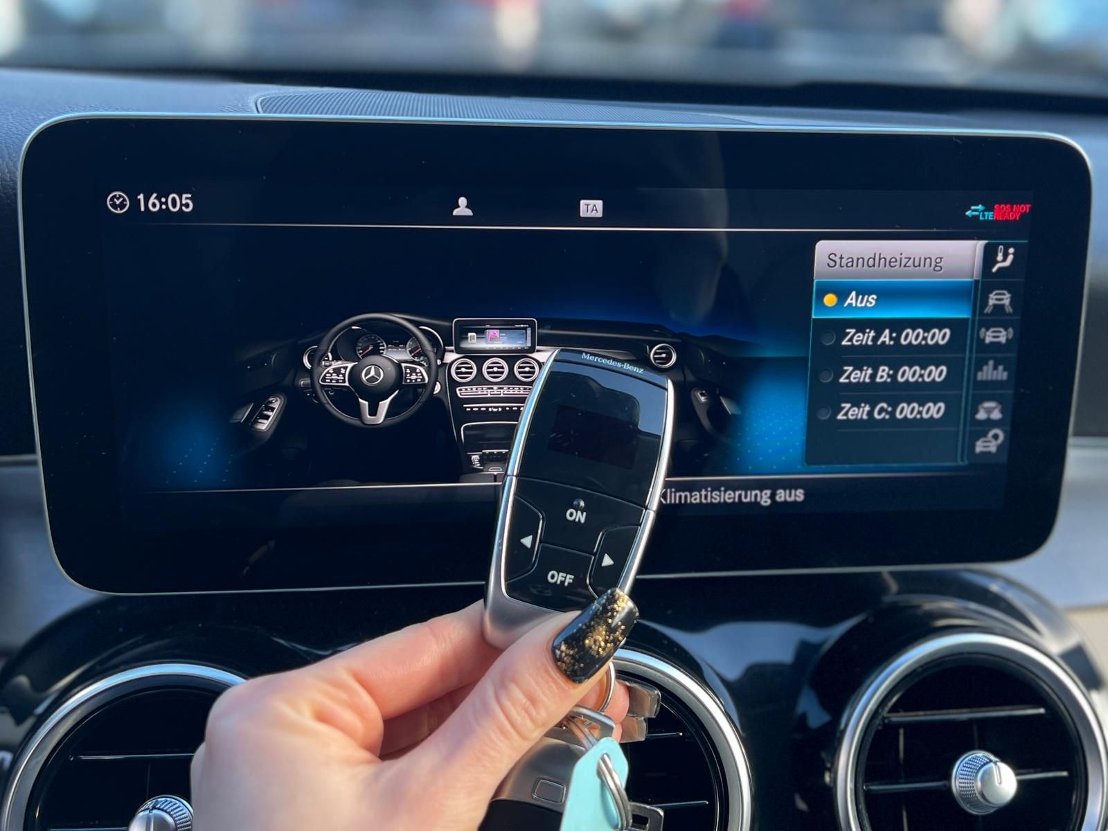 Fahrzeugabbildung Mercedes-Benz C 220 T d 4Matic +ACC+AHK+CARPLAY+DAB+LED+STHZ+