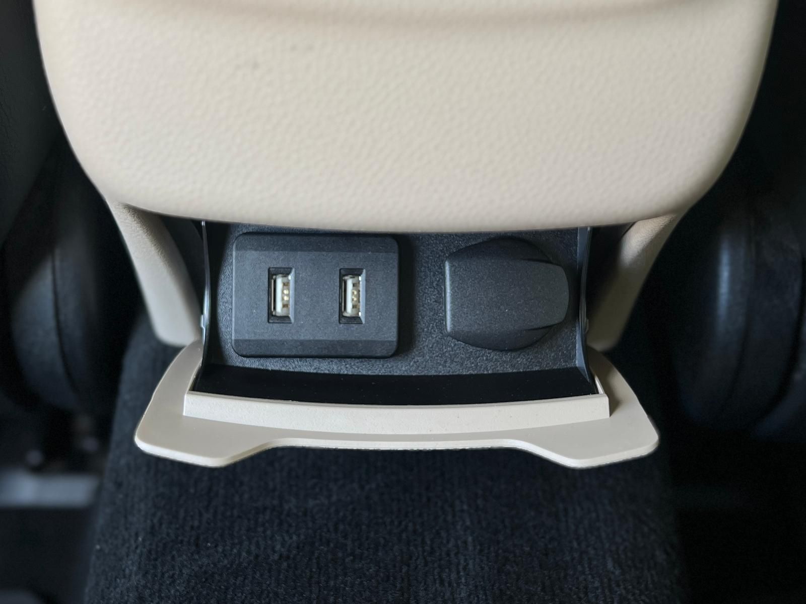 Fahrzeugabbildung Mercedes-Benz C 220 T d 4Matic +ACC+AHK+CARPLAY+DAB+LED+STHZ+