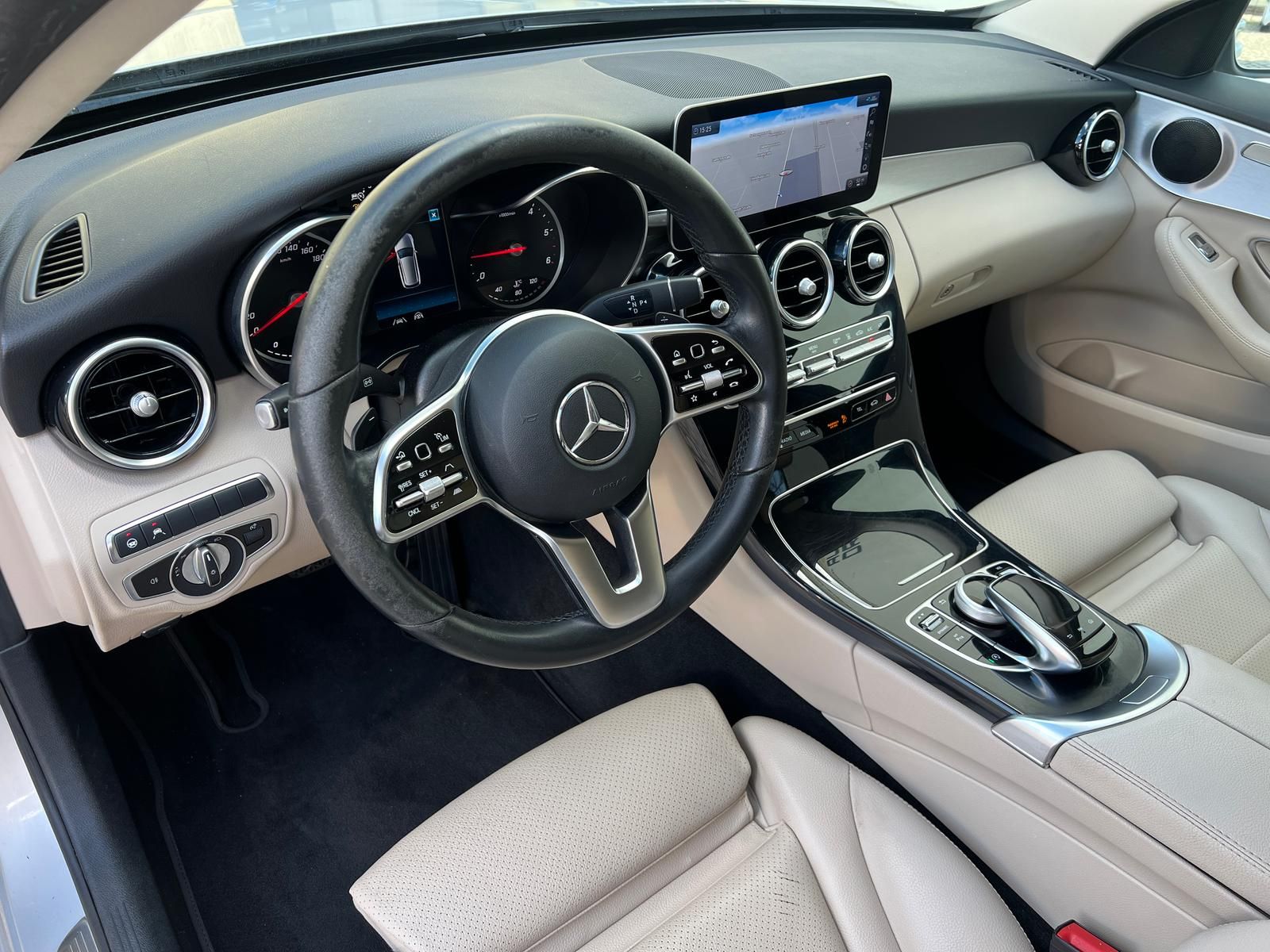 Fahrzeugabbildung Mercedes-Benz C 220 T d 4Matic +ACC+AHK+CARPLAY+DAB+LED+STHZ+