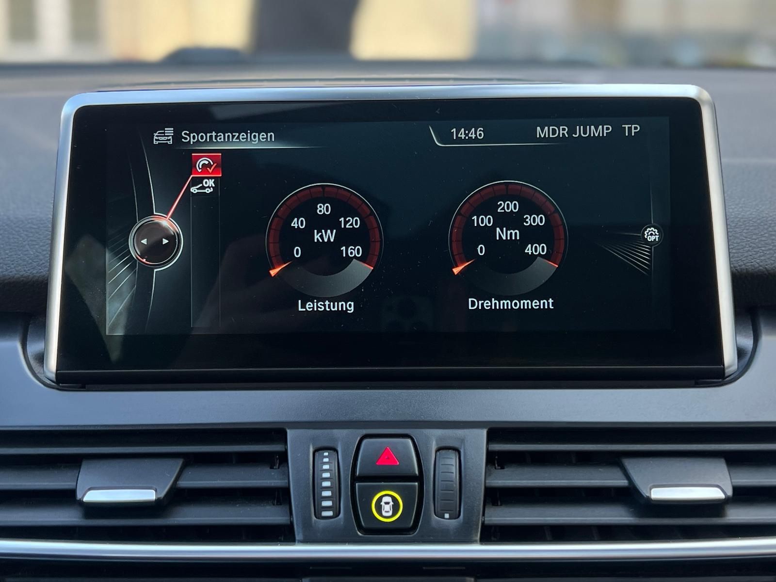 Fahrzeugabbildung BMW 218d xDrive Luxury Line+AHK+CAM+HUD+LED+PANO+