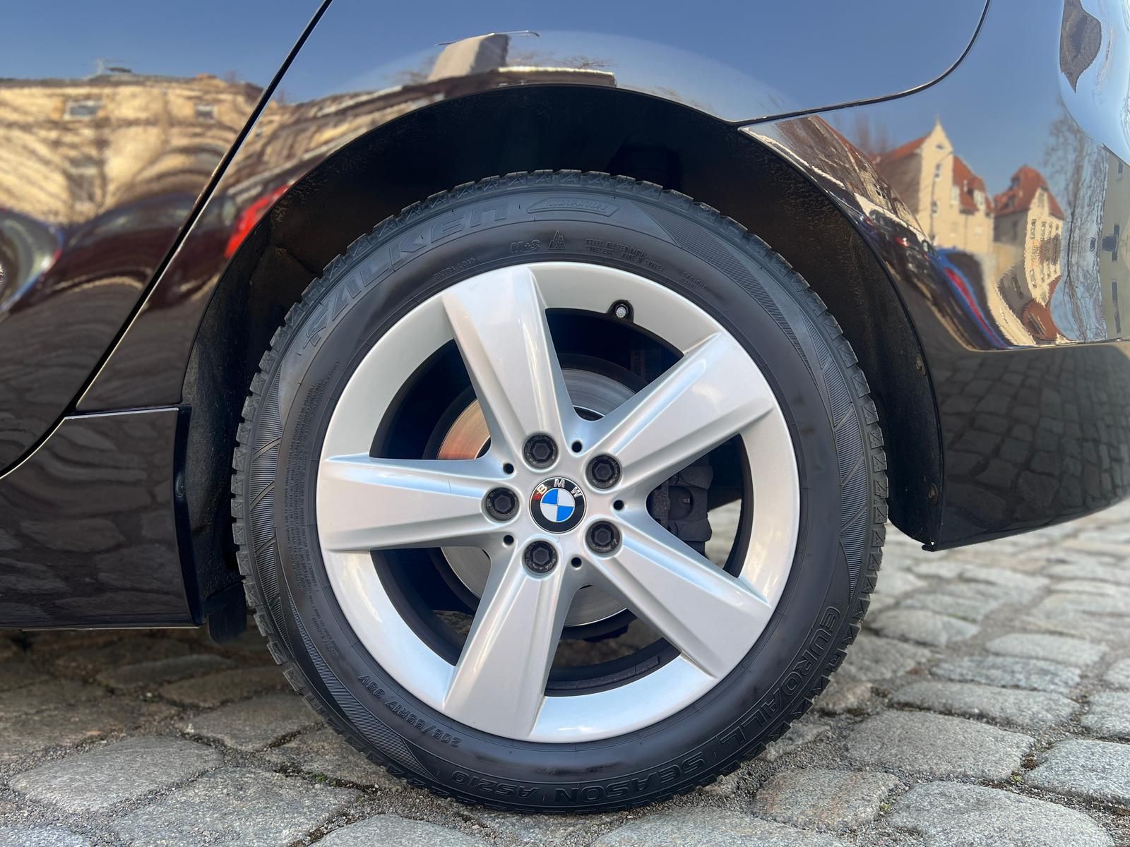 Fahrzeugabbildung BMW 218d xDrive Luxury Line+AHK+CAM+HUD+LED+PANO+