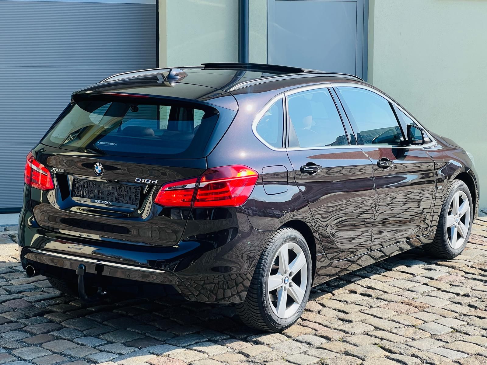 Fahrzeugabbildung BMW 218d xDrive Luxury Line+AHK+CAM+HUD+LED+PANO+