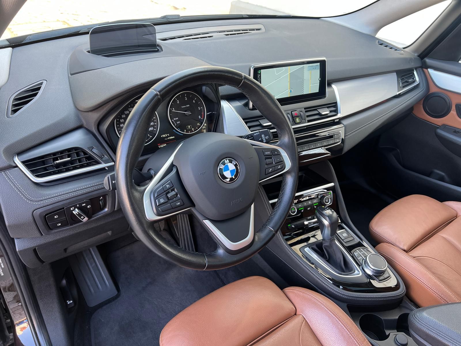 Fahrzeugabbildung BMW 218d xDrive Luxury Line+AHK+CAM+HUD+LED+PANO+