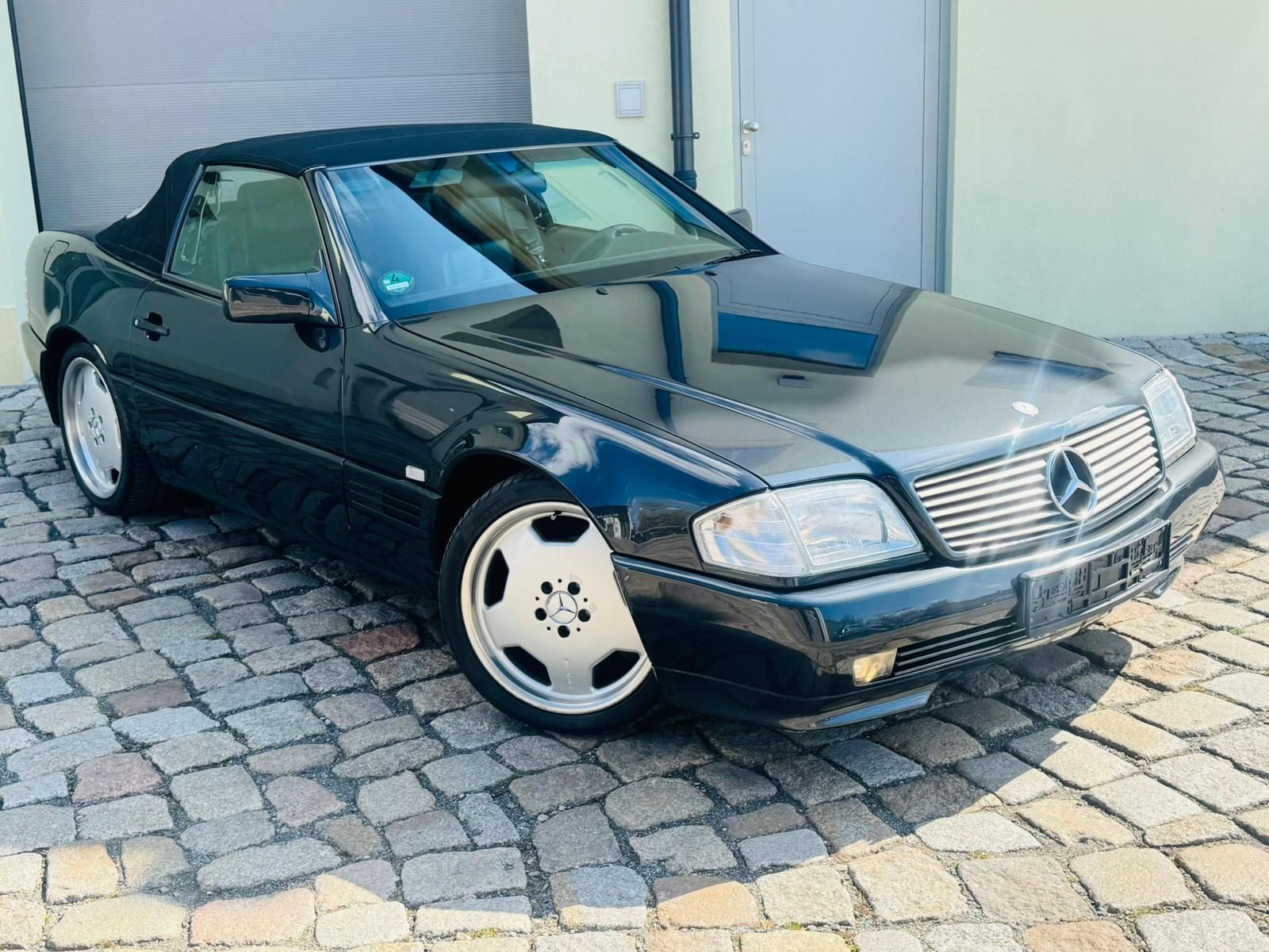 Fahrzeugabbildung Mercedes-Benz SL 320 Roadster Automatik