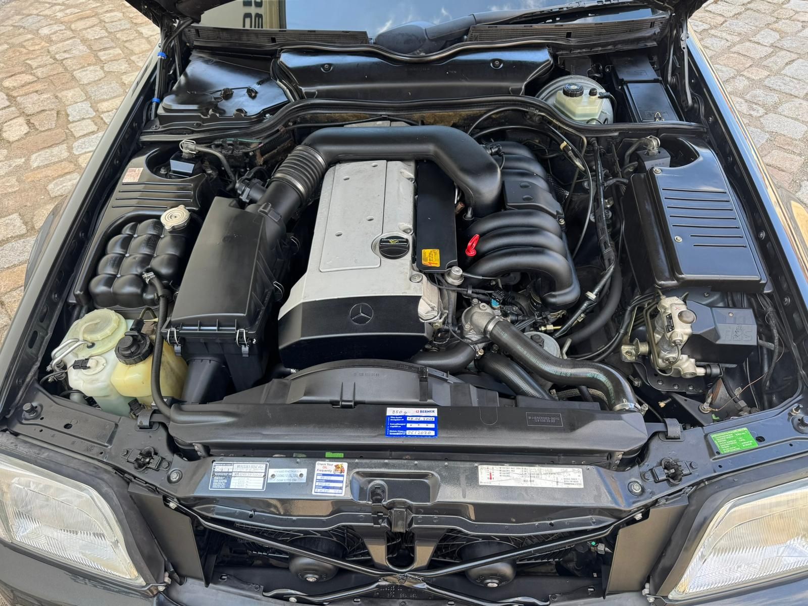 Fahrzeugabbildung Mercedes-Benz SL 320 Roadster Automatik