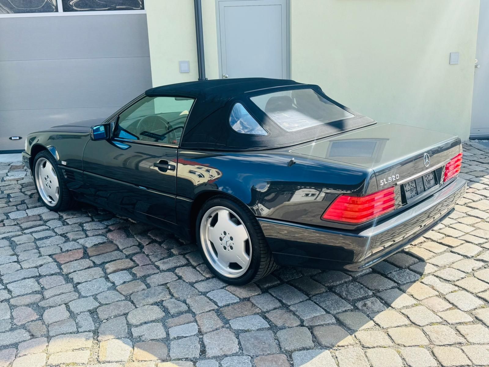 Fahrzeugabbildung Mercedes-Benz SL 320 Roadster Automatik