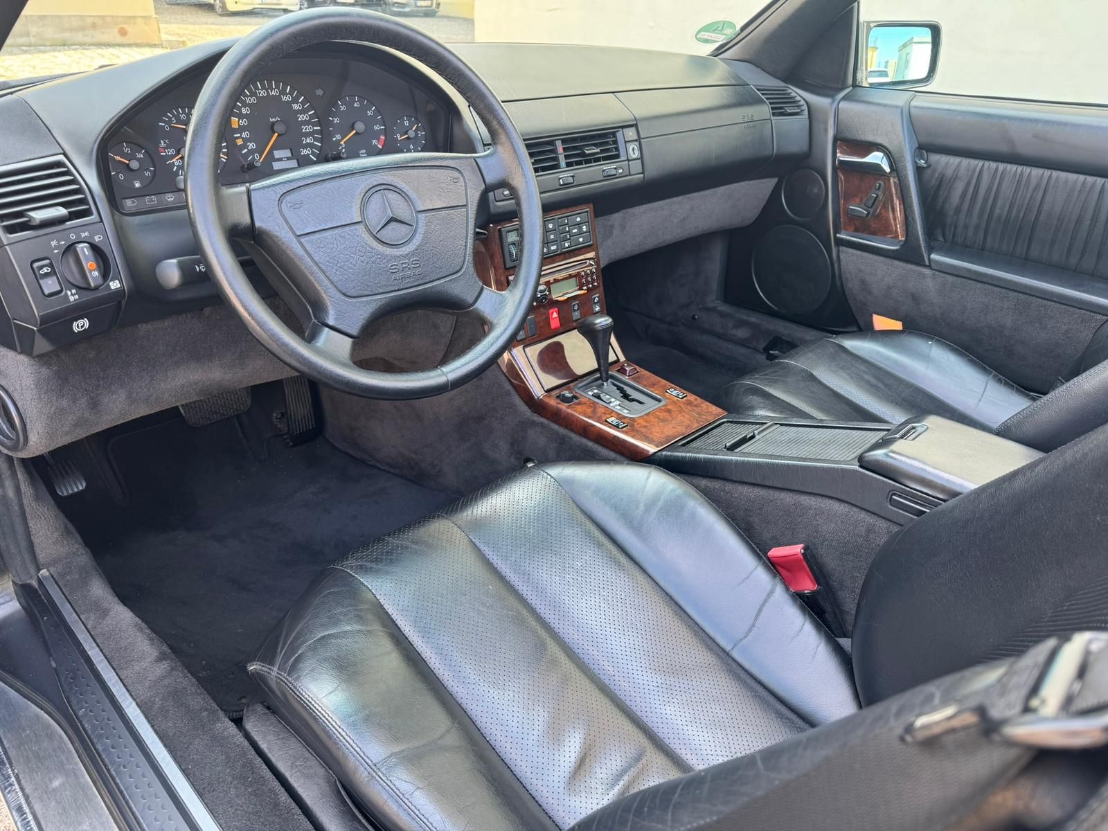 Fahrzeugabbildung Mercedes-Benz SL 320 Roadster Automatik