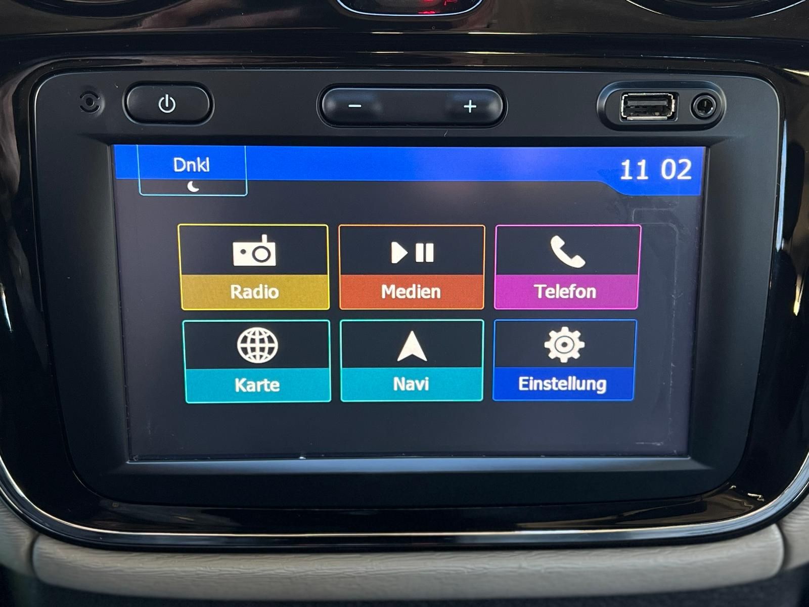 Fahrzeugabbildung Dacia Lodgy 1.2 TCE Prestige +NAVI+SHZ+TEMPO+7 SITZER+