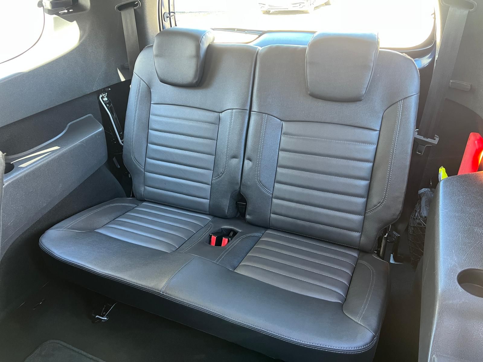 Fahrzeugabbildung Dacia Lodgy 1.2 TCE Prestige +NAVI+SHZ+TEMPO+7 SITZER+