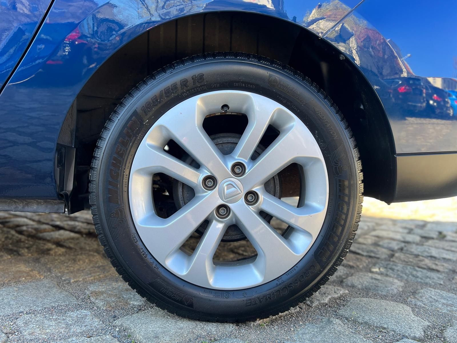 Fahrzeugabbildung Dacia Lodgy 1.2 TCE Prestige +NAVI+SHZ+TEMPO+7 SITZER+