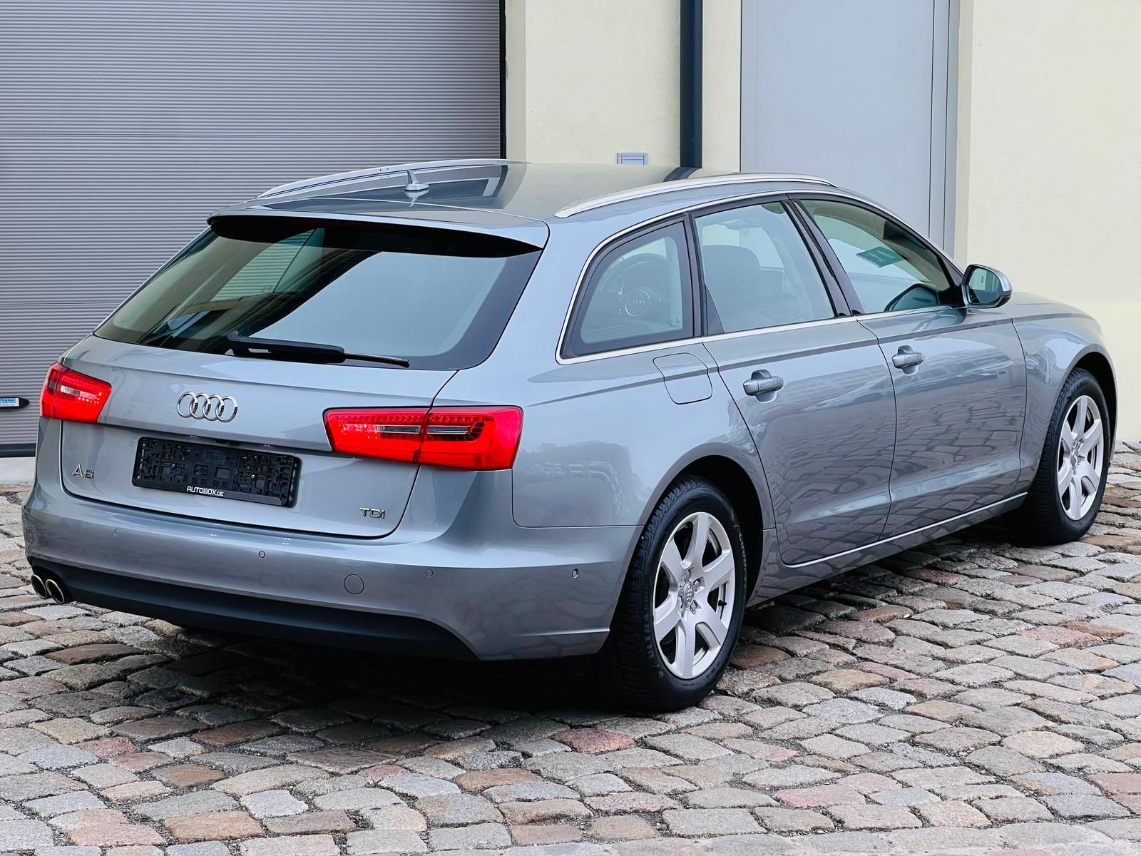 Fahrzeugabbildung Audi A6 2.0 TDI +ALCANTARA+Bi-X+CAM+DAB+NAVI+PDC+SHZ+