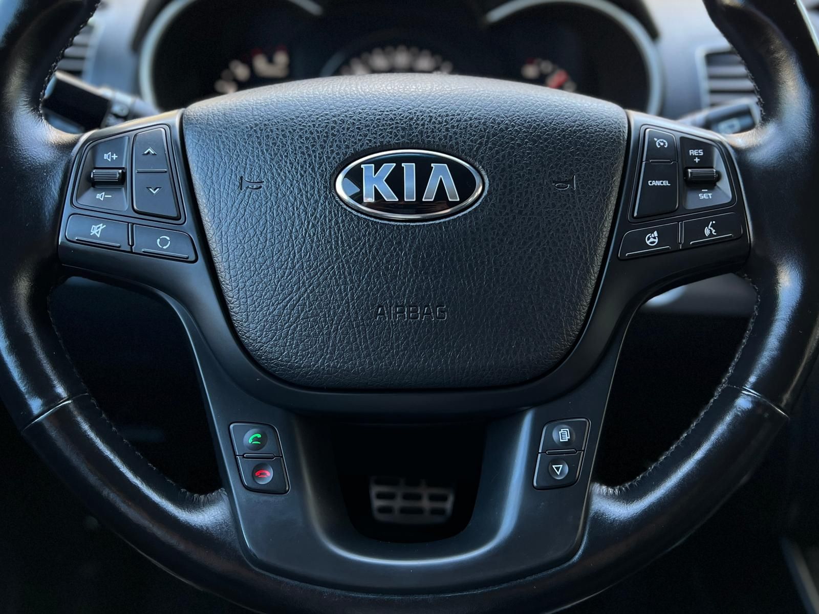 Fahrzeugabbildung Kia Sorento 2.2 CRDi Spirit 4WD +AHK+CAM+PANO+L+N+X+