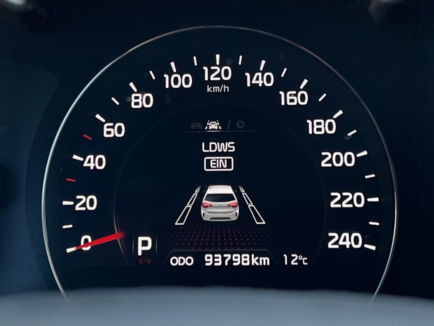 Fahrzeugabbildung Kia Sorento 2.2 CRDi Spirit 4WD +AHK+CAM+PANO+L+N+X+