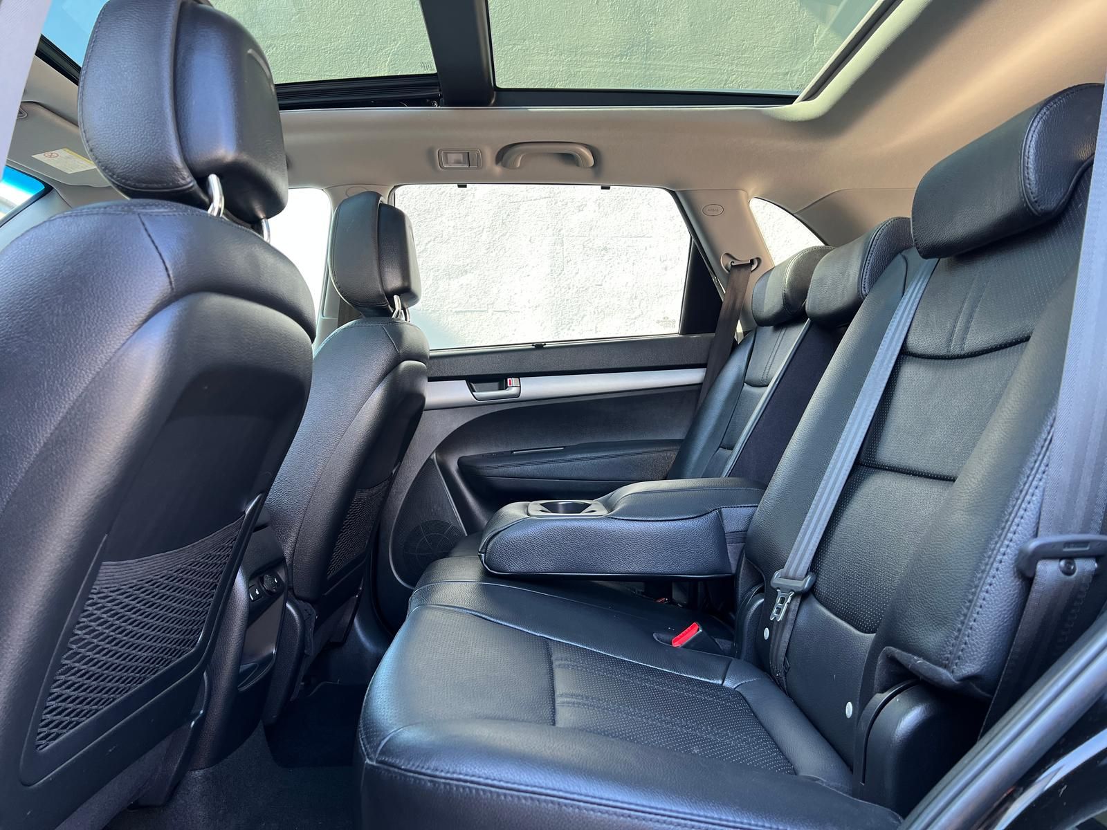 Fahrzeugabbildung Kia Sorento 2.2 CRDi Spirit 4WD +AHK+CAM+PANO+L+N+X+