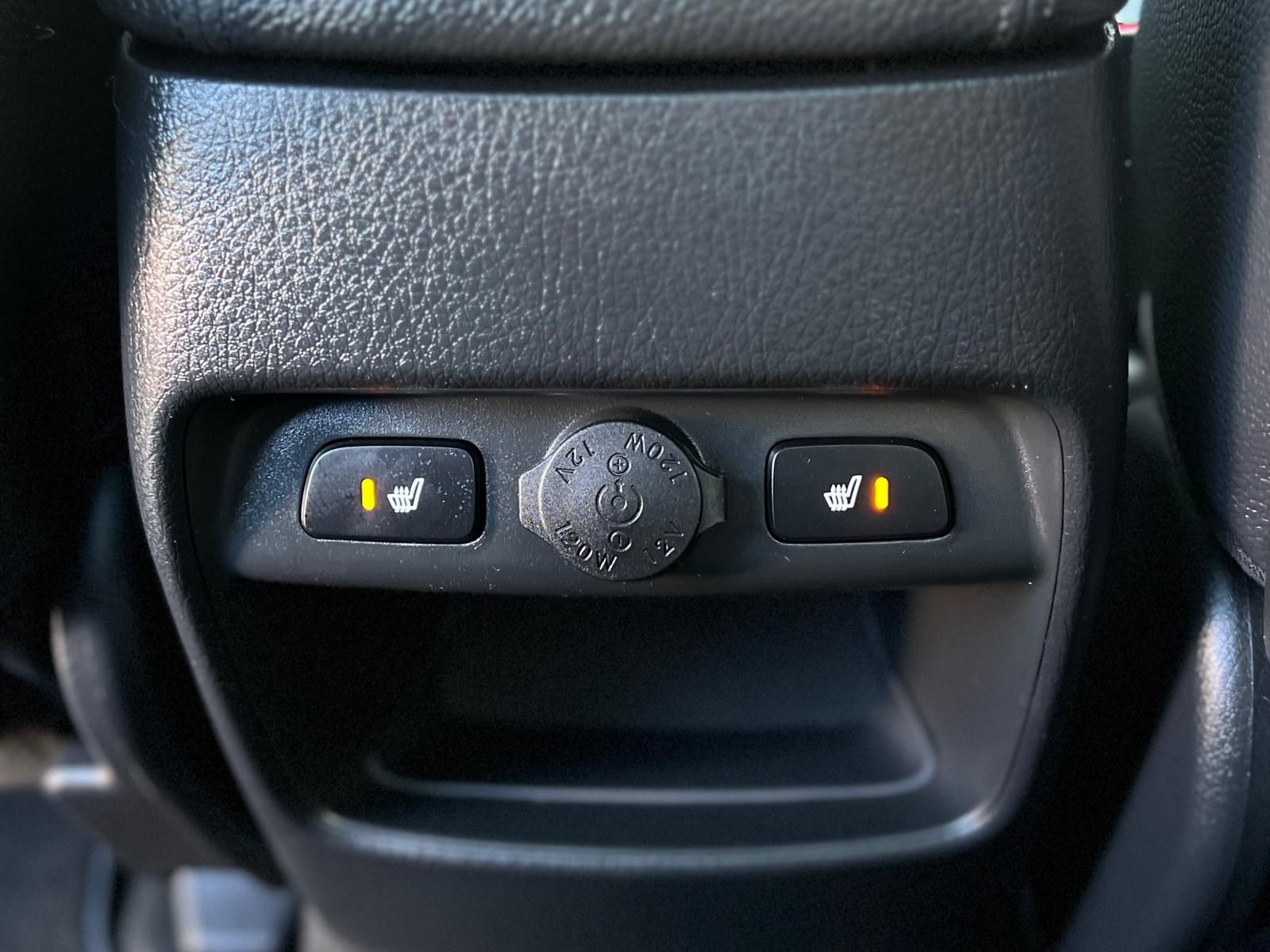 Fahrzeugabbildung Kia Sorento 2.2 CRDi Spirit 4WD +AHK+CAM+PANO+L+N+X+