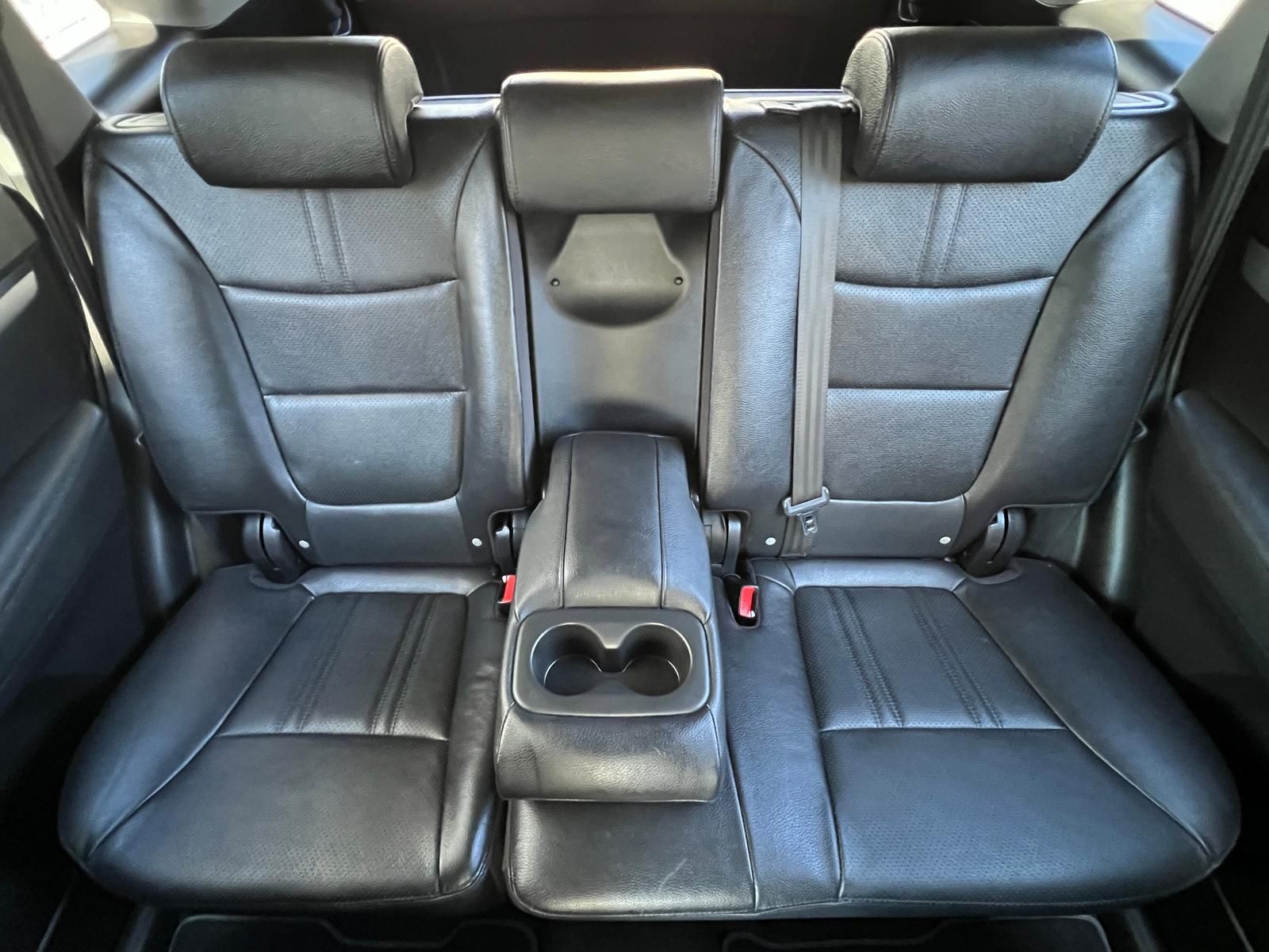 Fahrzeugabbildung Kia Sorento 2.2 CRDi Spirit 4WD +AHK+CAM+PANO+L+N+X+