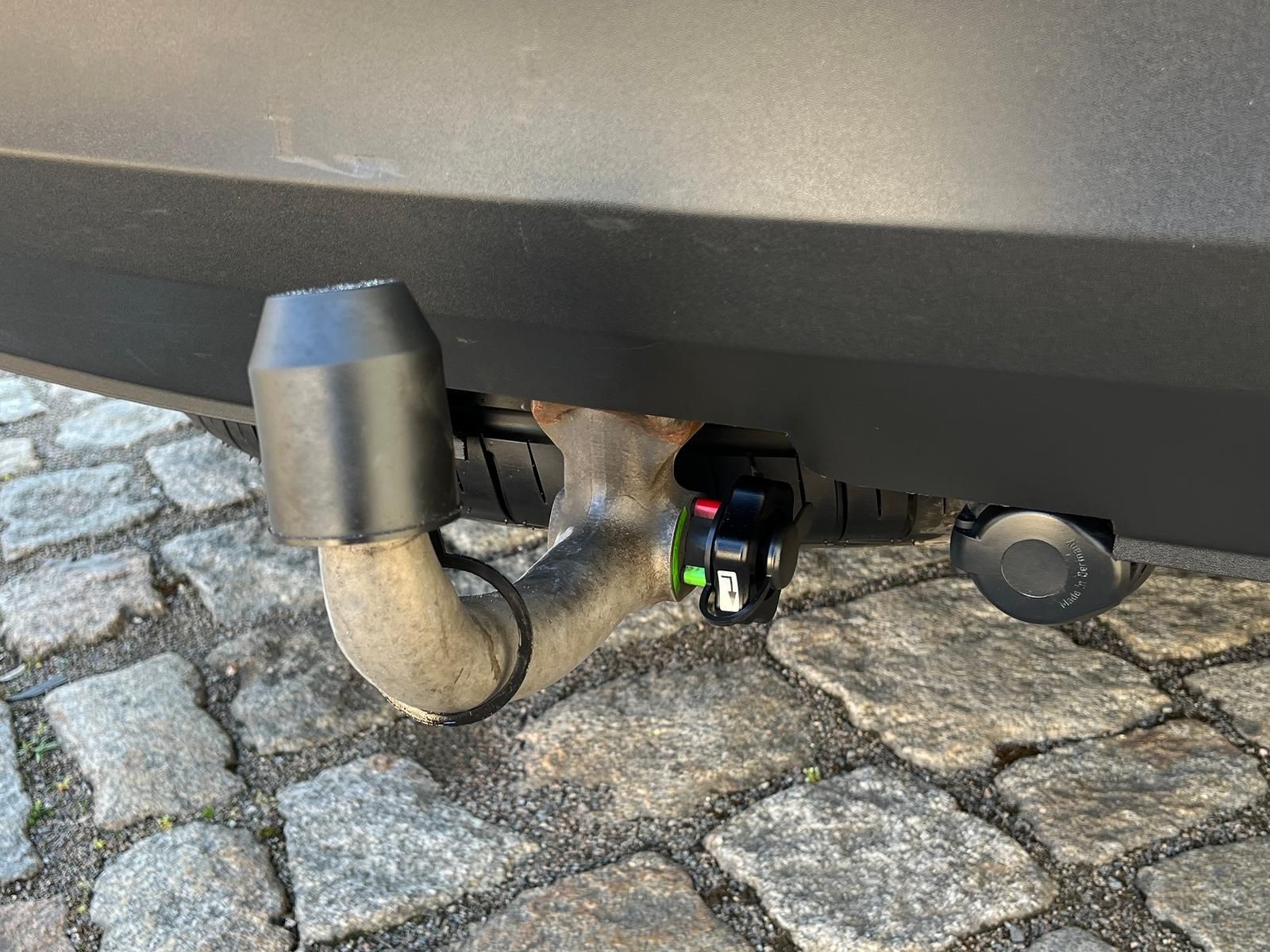 Fahrzeugabbildung Kia Sorento 2.2 CRDi Spirit 4WD +AHK+CAM+PANO+L+N+X+