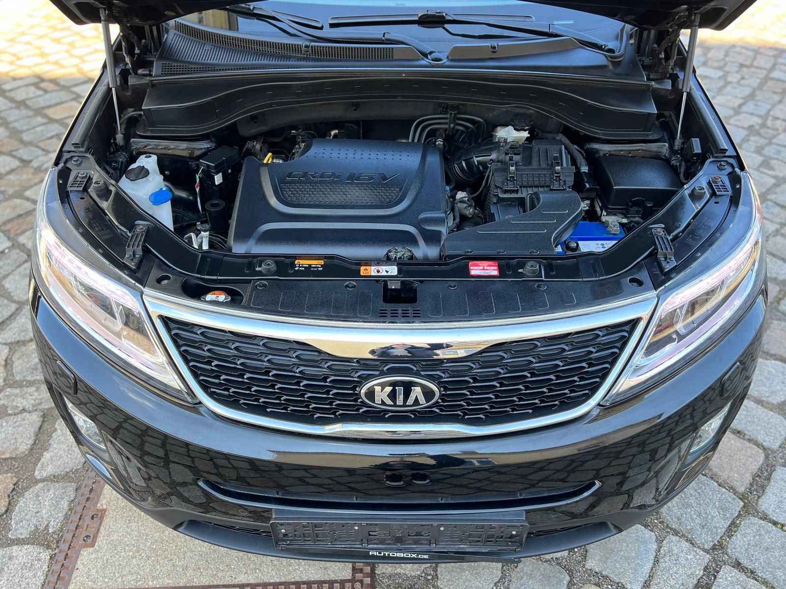 Fahrzeugabbildung Kia Sorento 2.2 CRDi Spirit 4WD +AHK+CAM+PANO+L+N+X+