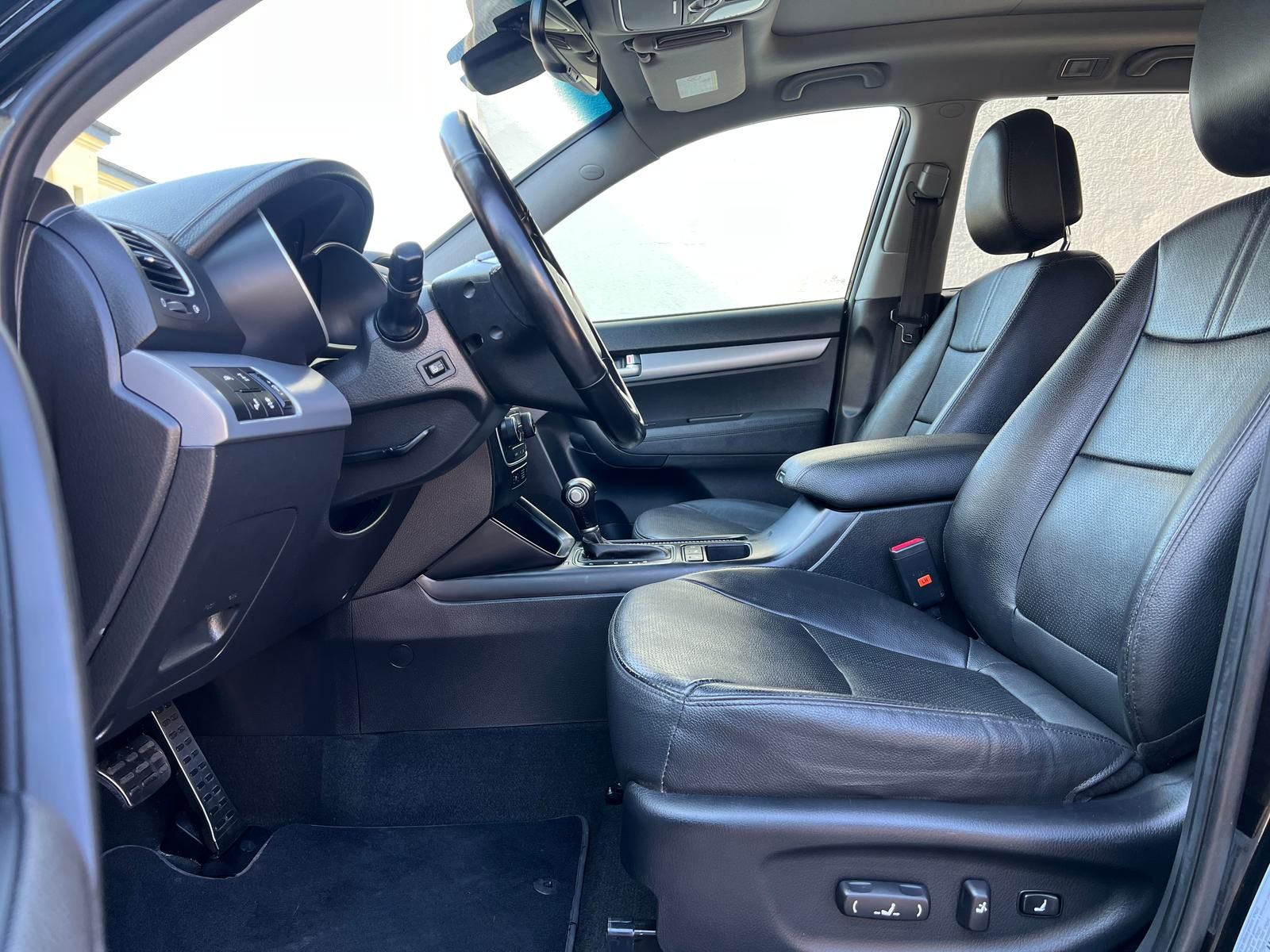 Fahrzeugabbildung Kia Sorento 2.2 CRDi Spirit 4WD +AHK+CAM+PANO+L+N+X+