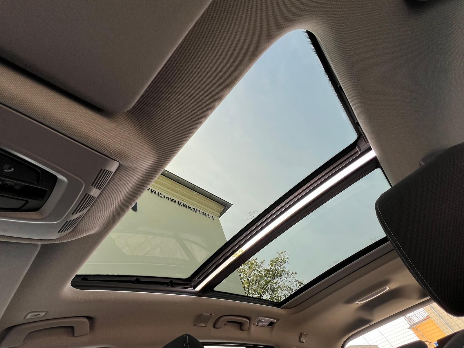 Fahrzeugabbildung BMW 220 Gran Tourer Advantage +AHK+ACC+HUD+LED+NAVI+