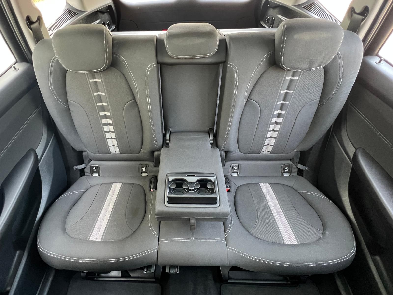 Fahrzeugabbildung BMW 220 Gran Tourer Advantage +AHK+ACC+HUD+LED+NAVI+