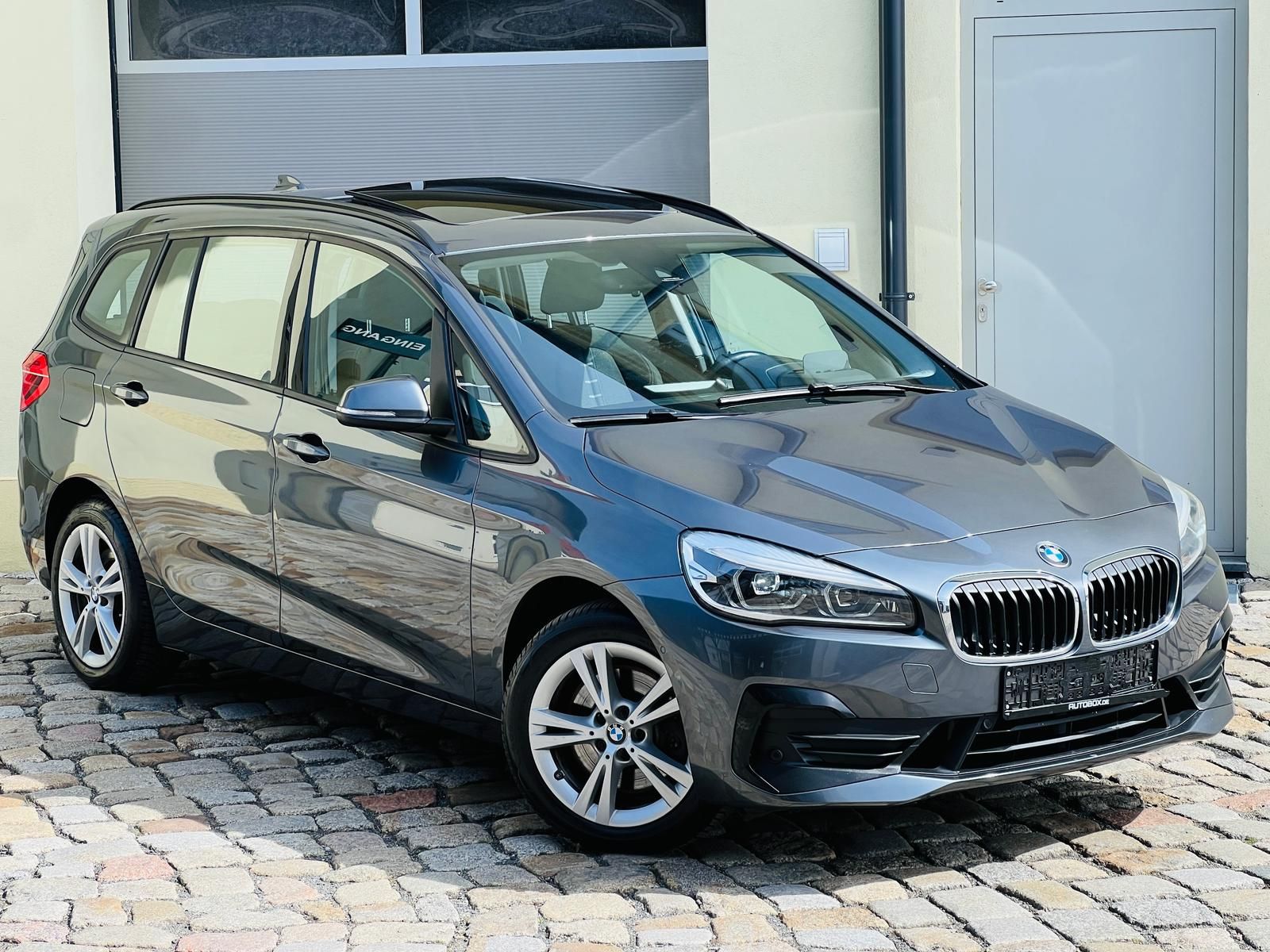 Fahrzeugabbildung BMW 220 Gran Tourer Advantage +AHK+ACC+HUD+LED+NAVI+