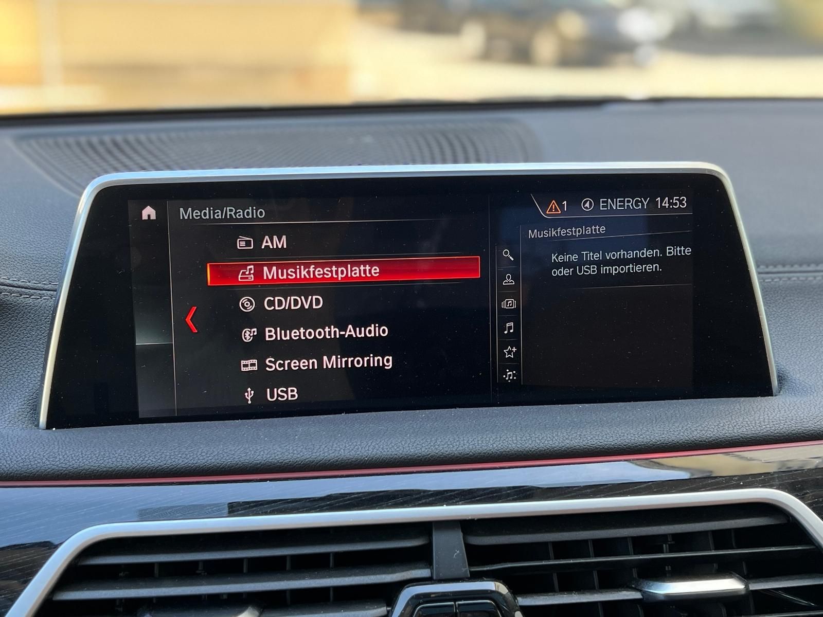 Fahrzeugabbildung BMW 740d xDrive Shadow-Line +CARPLAY+HUD+LASER+360°+
