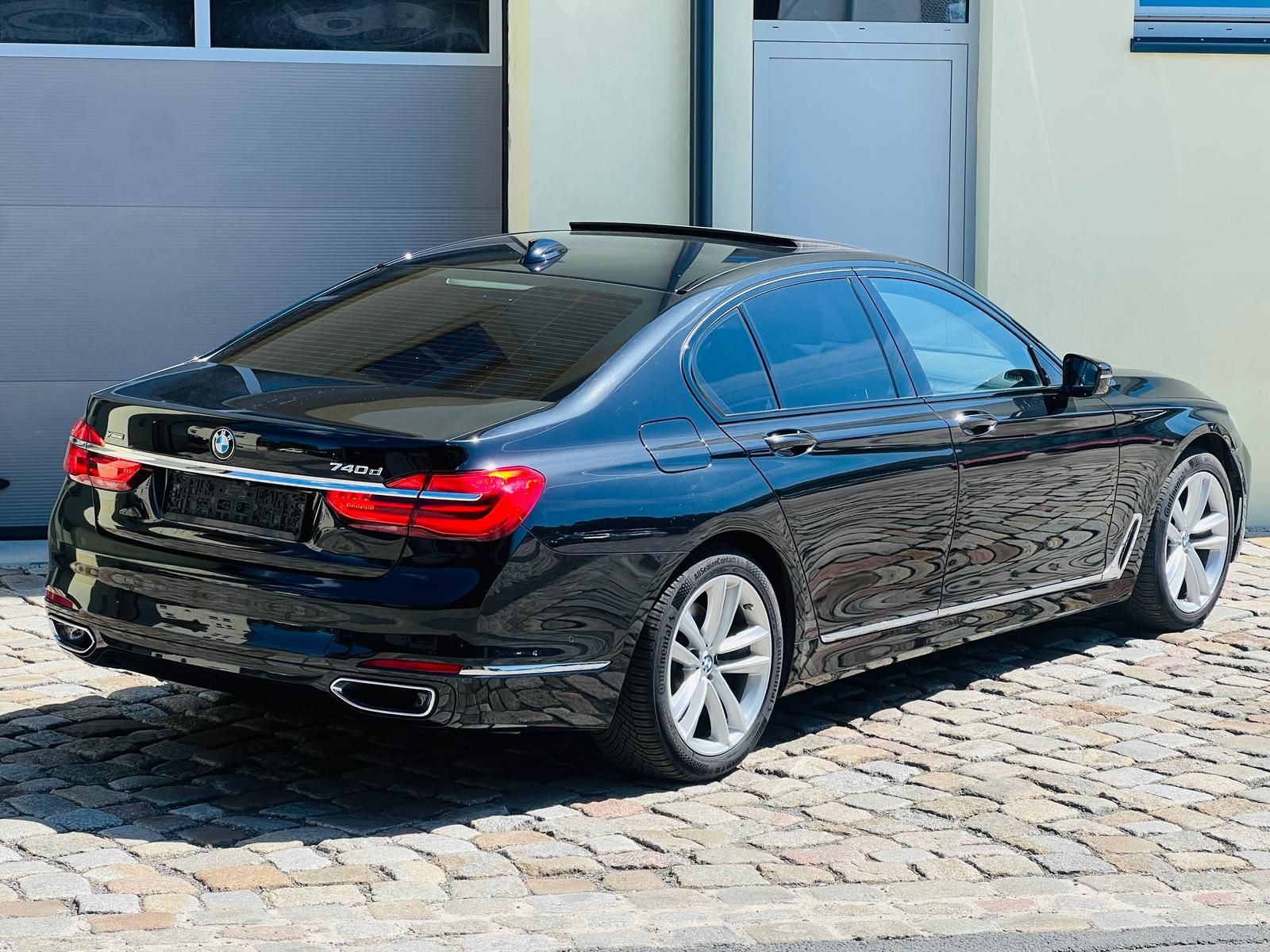 Fahrzeugabbildung BMW 740d xDrive Shadow-Line +CARPLAY+HUD+LASER+360°+