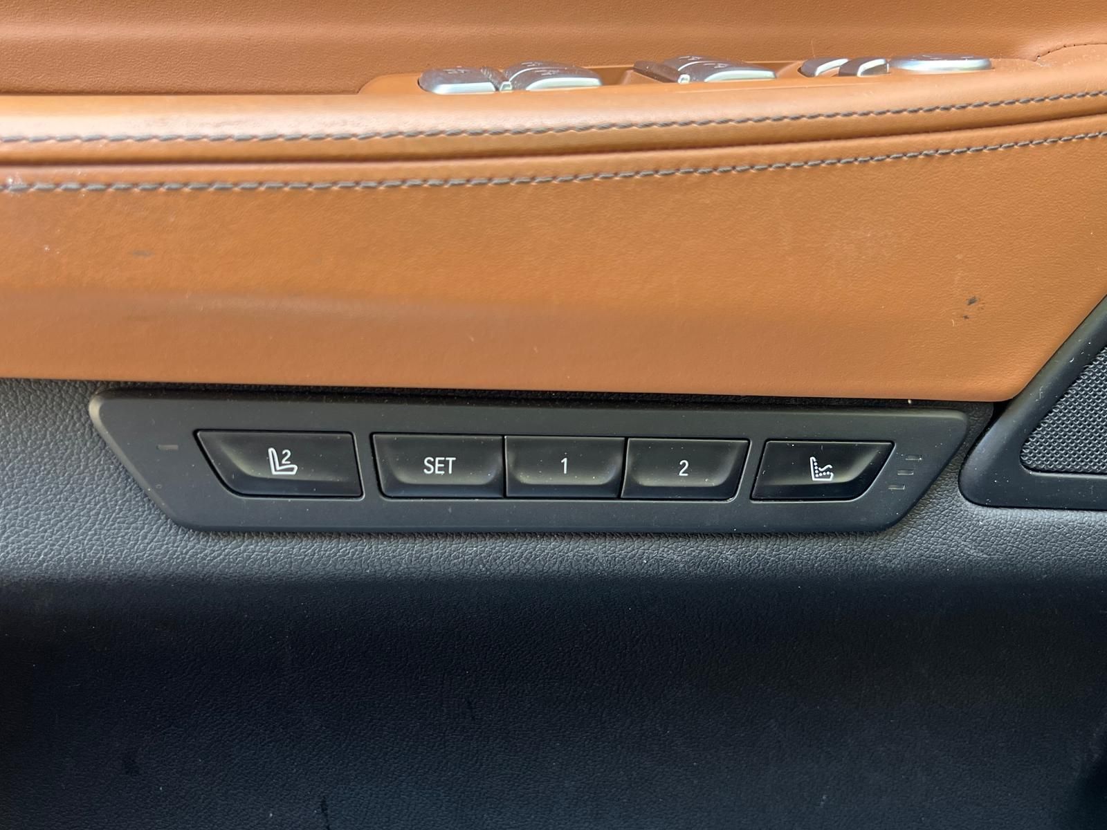 Fahrzeugabbildung BMW 740d xDrive Shadow-Line +CARPLAY+HUD+LASER+360°+