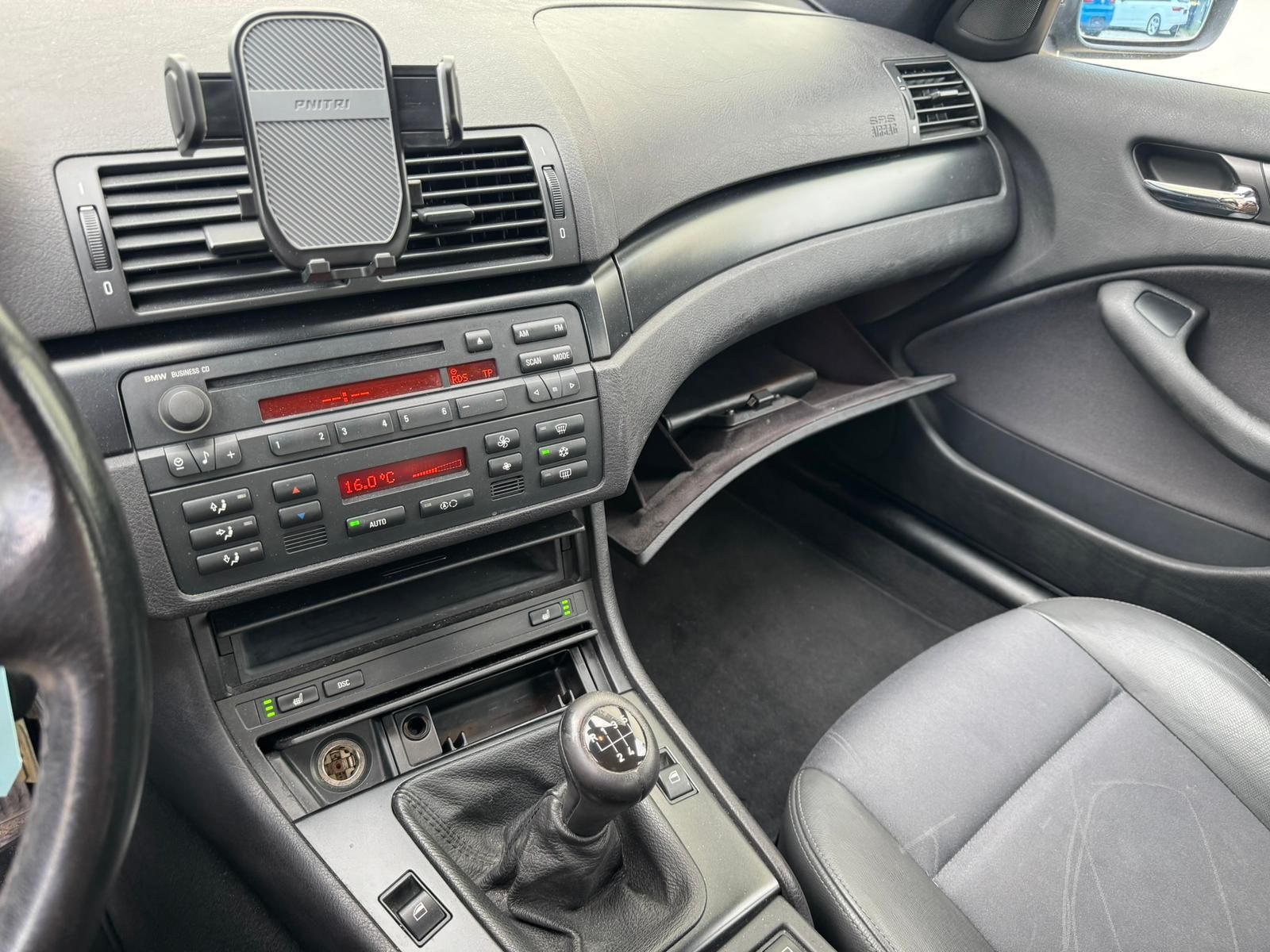 Fahrzeugabbildung BMW 318i Edition Lifestyle *AHK*KLIMA*SHZ*PDC*