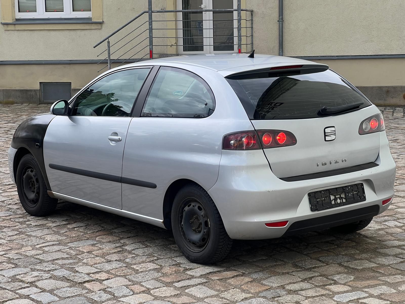 Fahrzeugabbildung SEAT Ibiza 1.4 Comfort Edition *BT*KLIMA*TEMPO*8FACH*