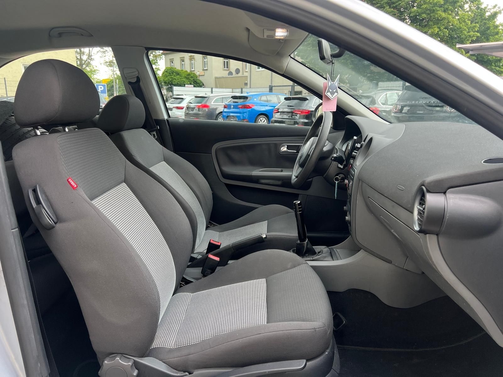 Fahrzeugabbildung SEAT Ibiza 1.4 Comfort Edition *BT*KLIMA*TEMPO*8FACH*