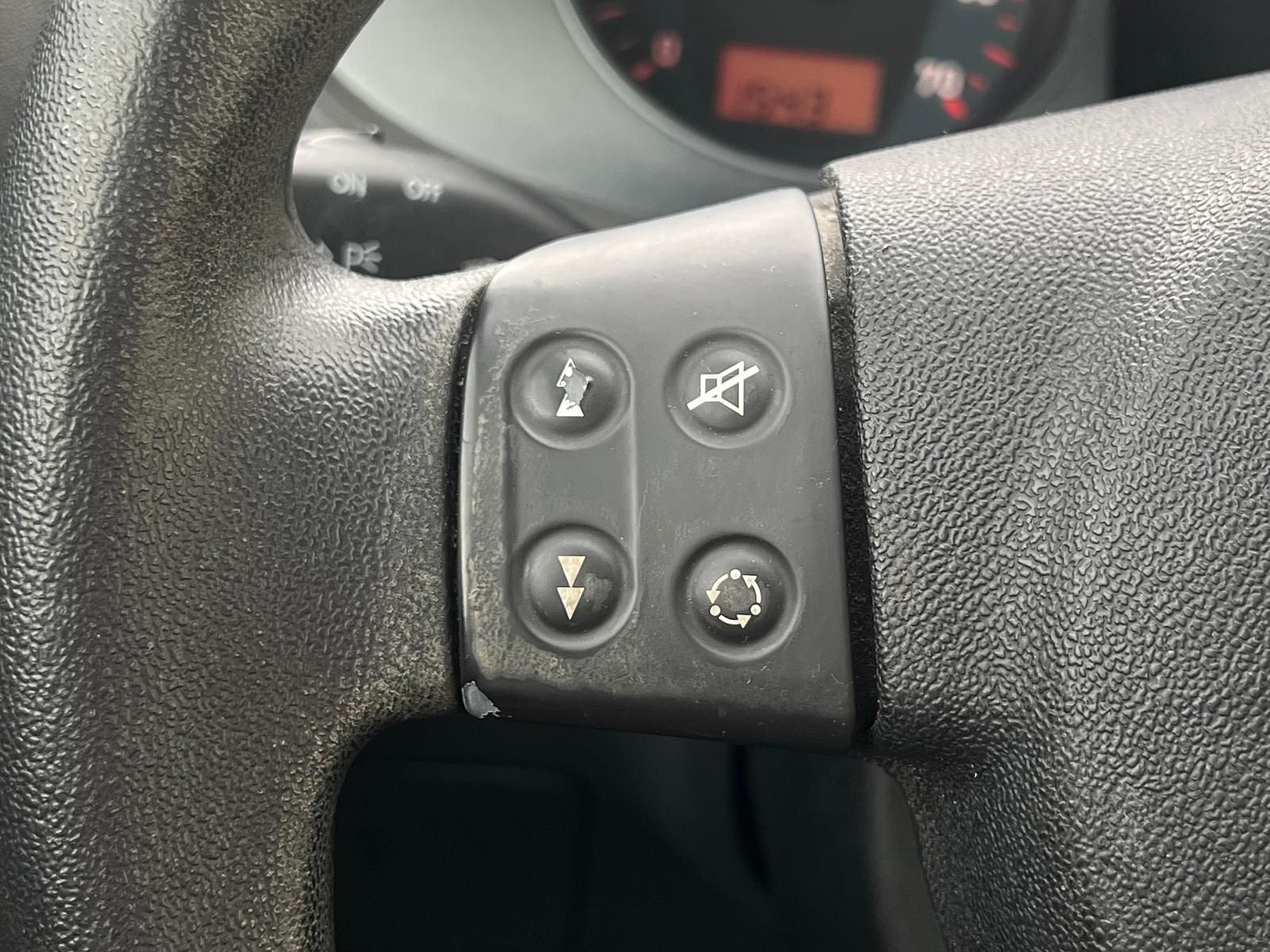 Fahrzeugabbildung SEAT Ibiza 1.4 Comfort Edition *BT*KLIMA*TEMPO*8FACH*