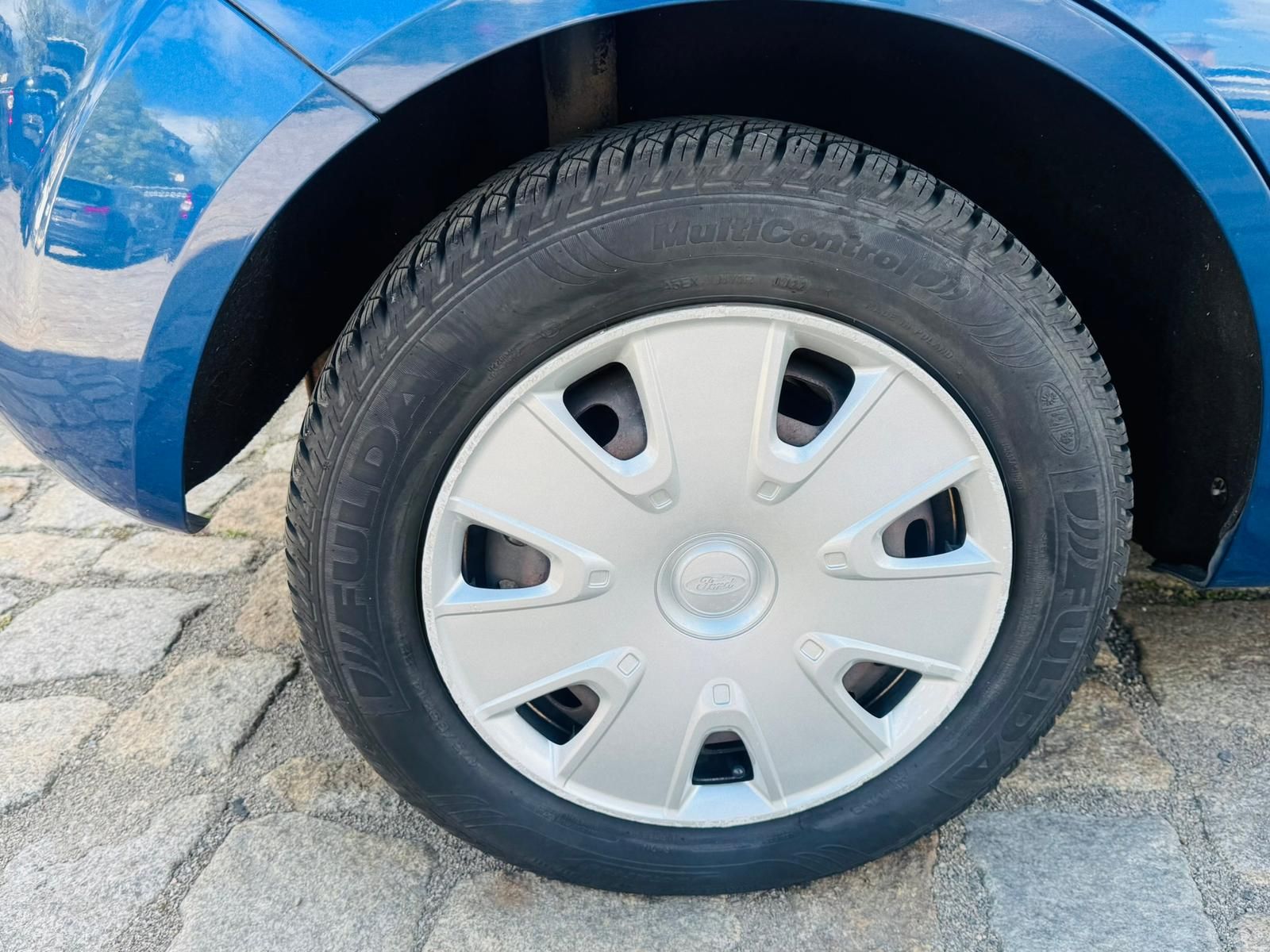 Fahrzeugabbildung Ford Fiesta 1.3  Fun X *KLIMA*BEH. FRONTSCHEIBE*