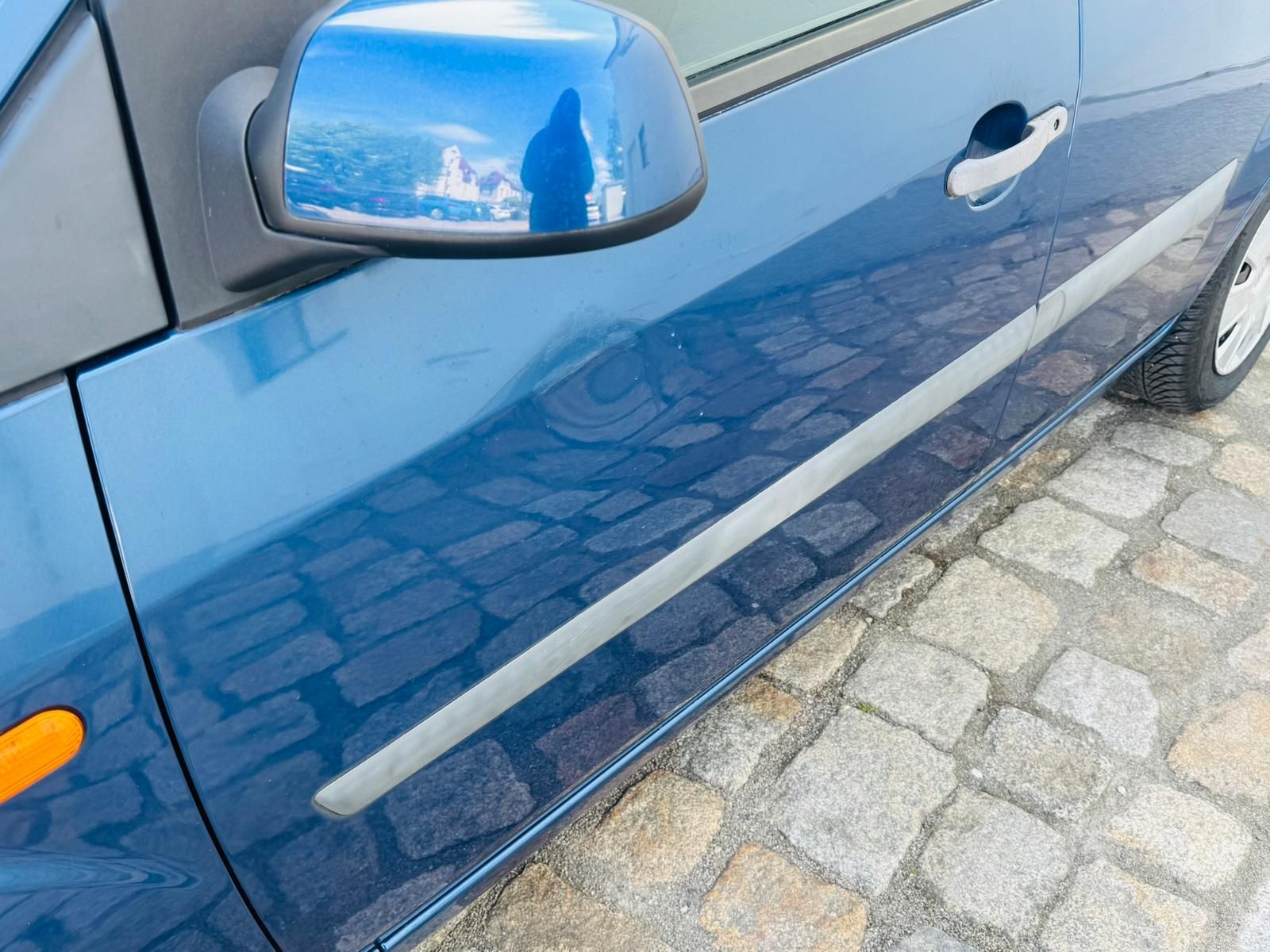 Fahrzeugabbildung Ford Fiesta 1.3  Fun X *KLIMA*BEH. FRONTSCHEIBE*