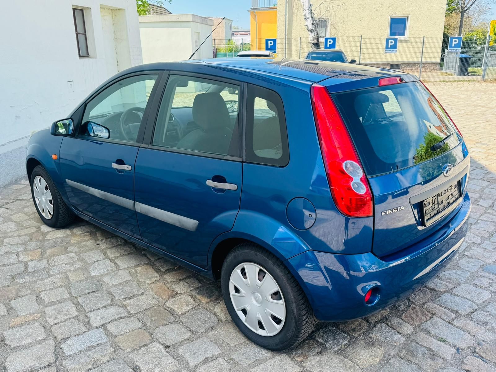 Fahrzeugabbildung Ford Fiesta 1.3  Fun X *KLIMA*BEH. FRONTSCHEIBE*