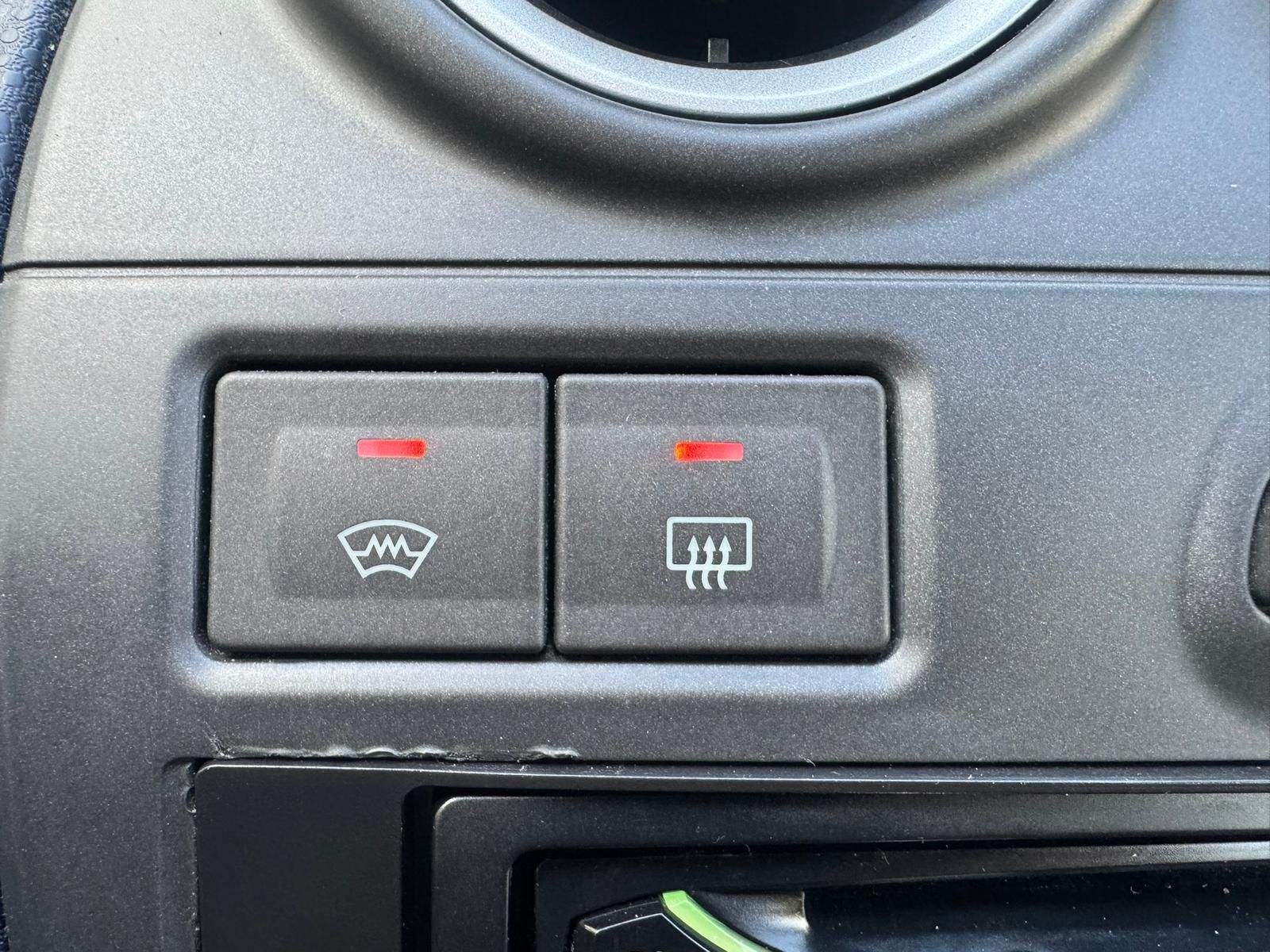 Fahrzeugabbildung Ford Fiesta 1.3  Fun X *KLIMA*BEH. FRONTSCHEIBE*