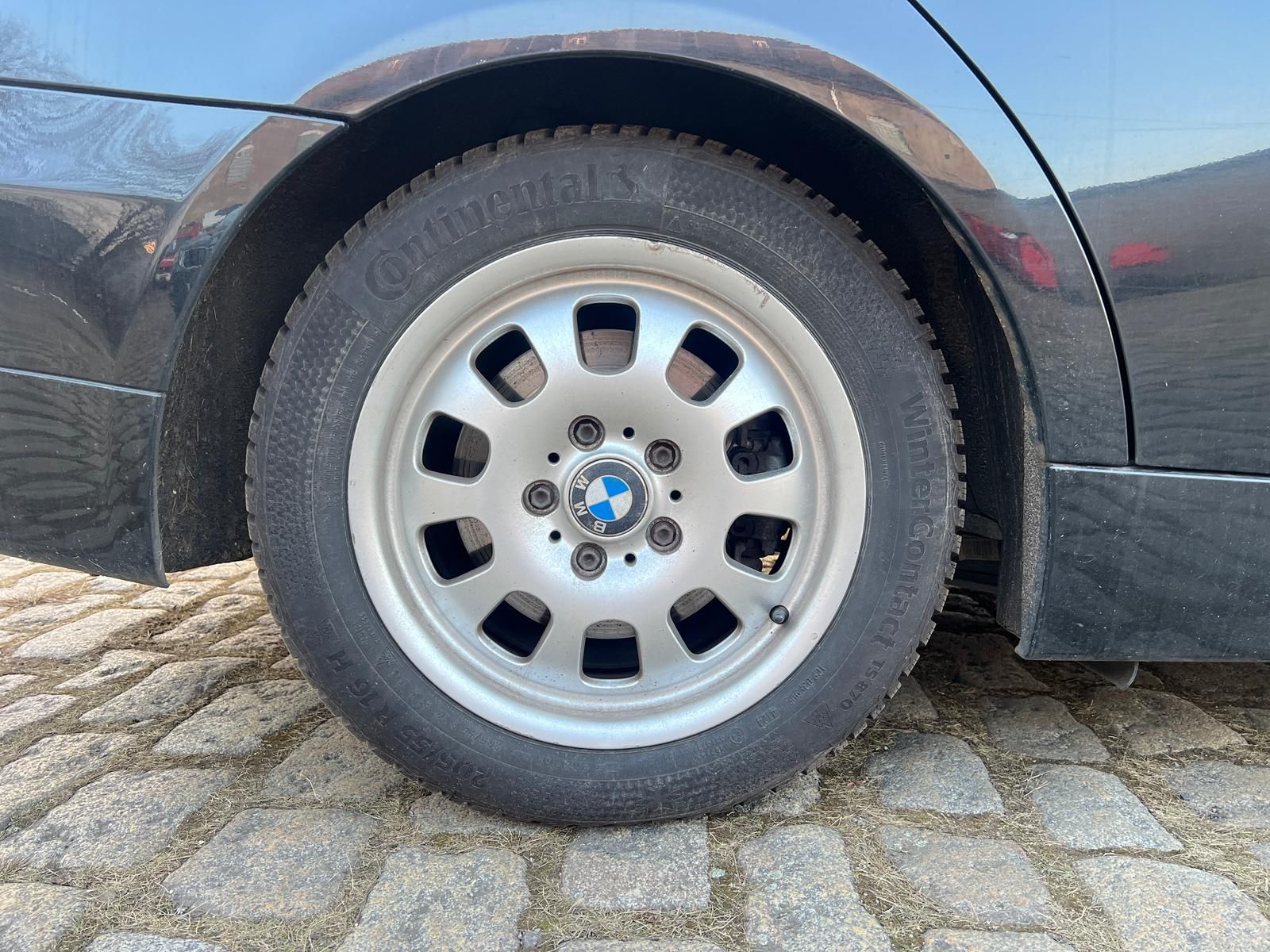 Fahrzeugabbildung BMW 325i  Touring *Bi-XENON*LEDER*PANO*TEMPO*