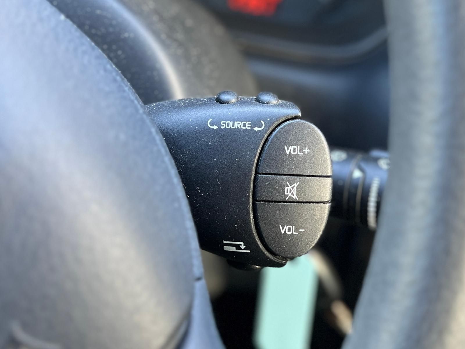 Fahrzeugabbildung Renault Megane *KLIMA*TÜV 04/27*WINTERAUTO*